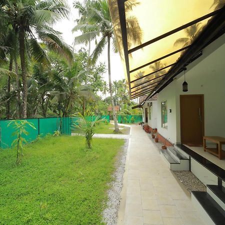 Prakruthi Residency Munroeisland Appartement Mundrothuruth Buitenkant foto