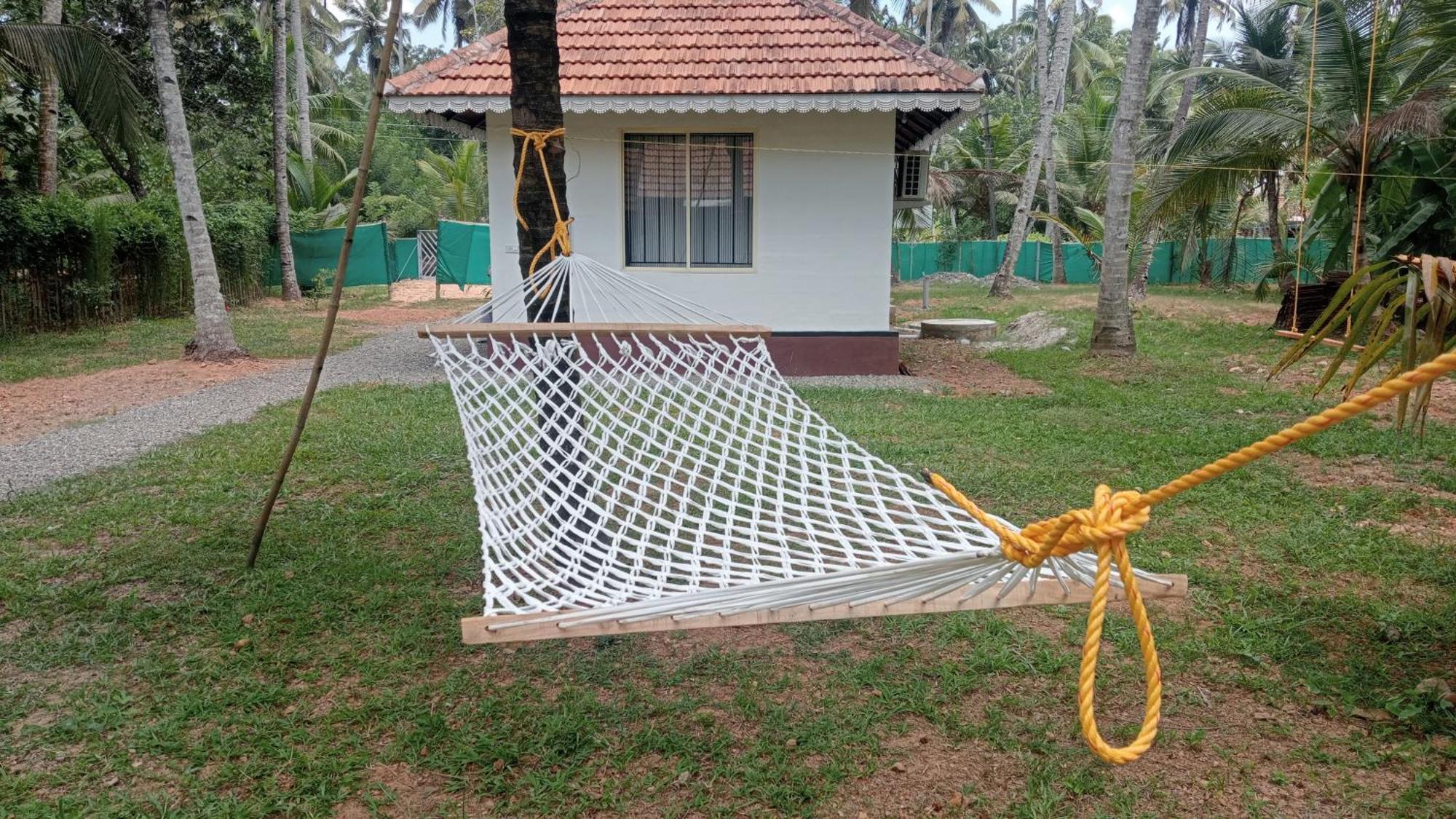 Prakruthi Residency Munroeisland Appartement Mundrothuruth Buitenkant foto