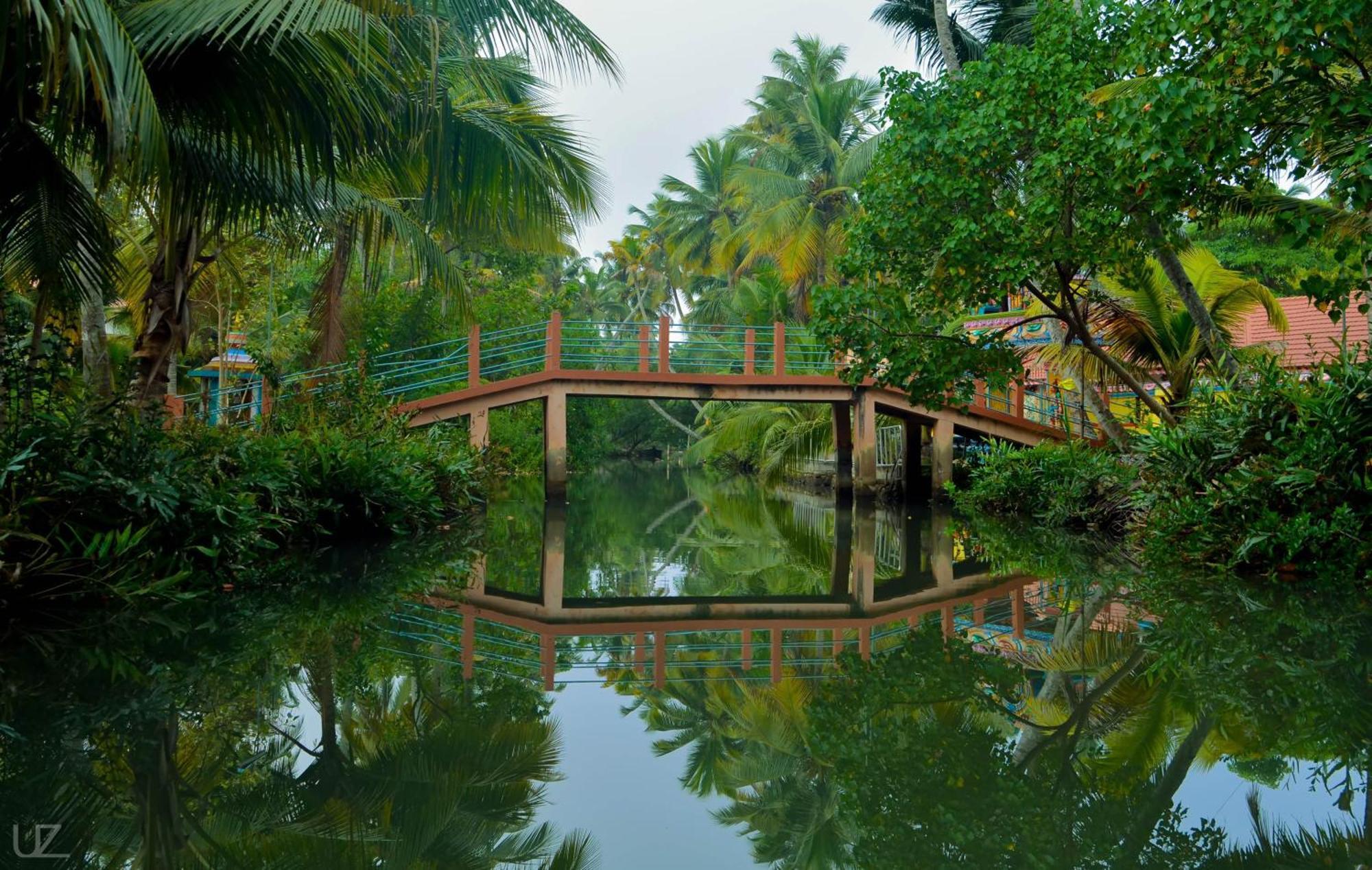 Prakruthi Residency Munroeisland Appartement Mundrothuruth Buitenkant foto